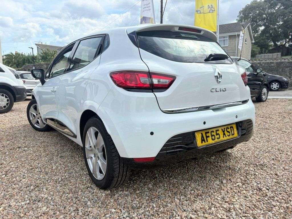 2015 RENAULT CLIO 2015 RENAULT CLIO