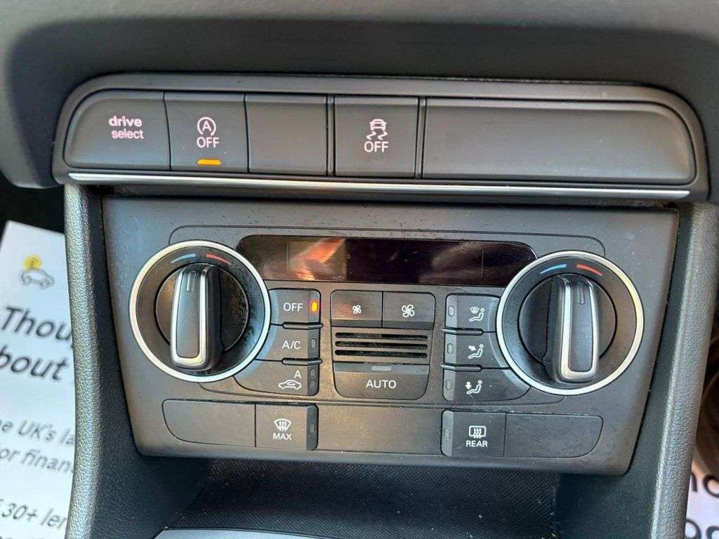 2015 AUDI Q3 2015 AUDI Q3