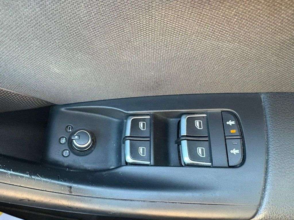 2015 AUDI Q3 2015 AUDI Q3