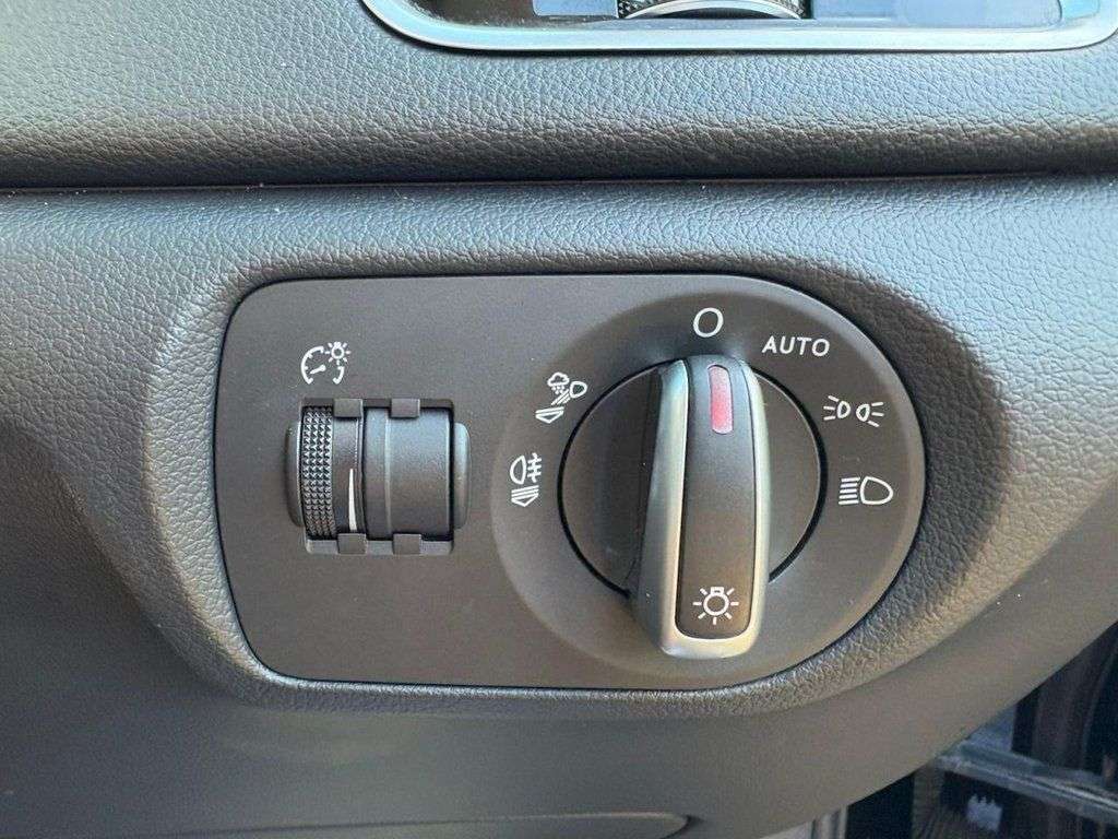 2015 AUDI Q3 2015 AUDI Q3