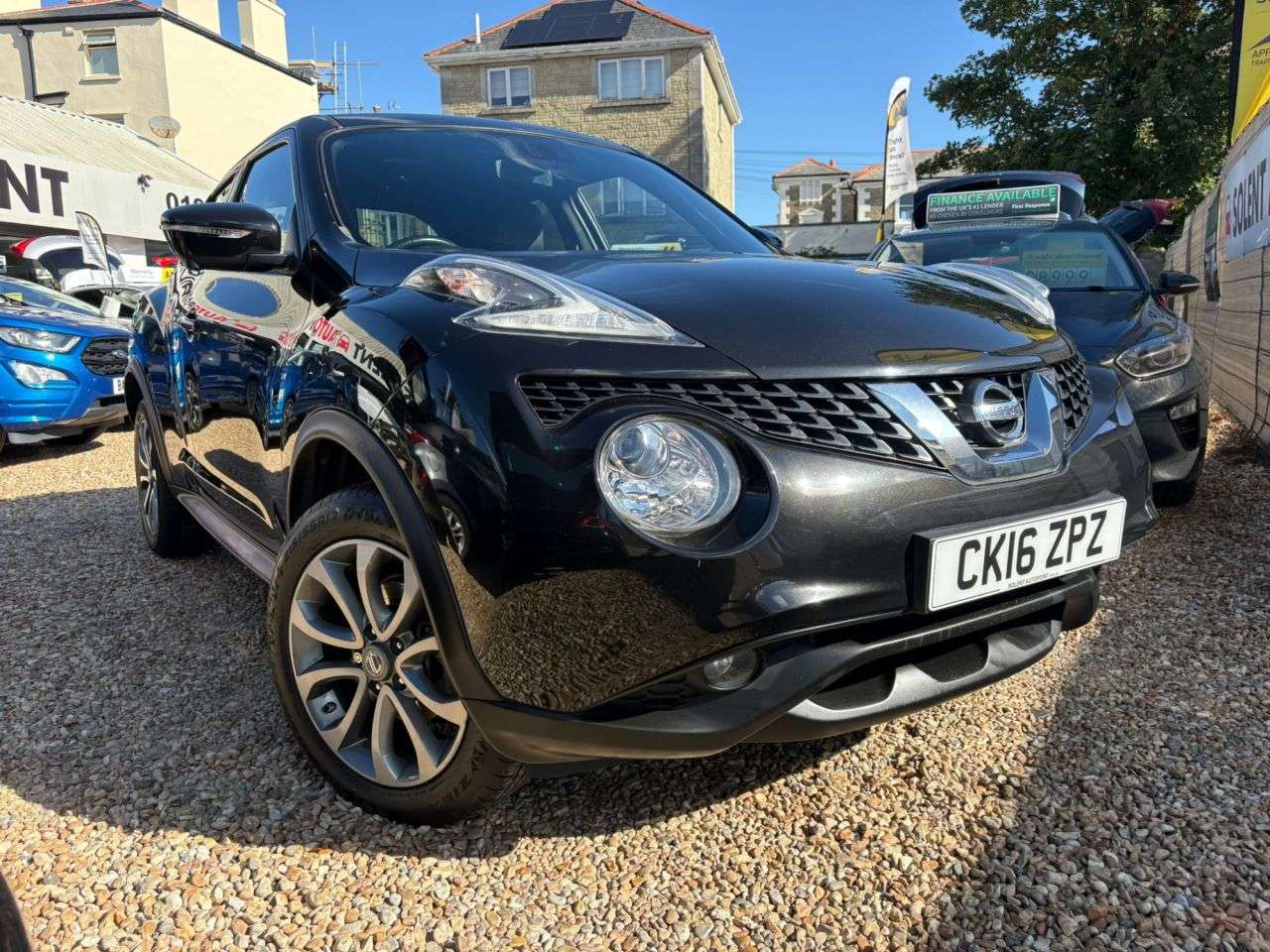 A 2016 NISSAN JUKE 1.5 dCi Tekna SUV 5dr Diesel Manual Euro 6 (s/s) (110 ps) A 2016 NISSAN JUKE 1.5 dCi Tekna SUV 5dr Diesel Manual Euro 6 (s/s) (110 ps)