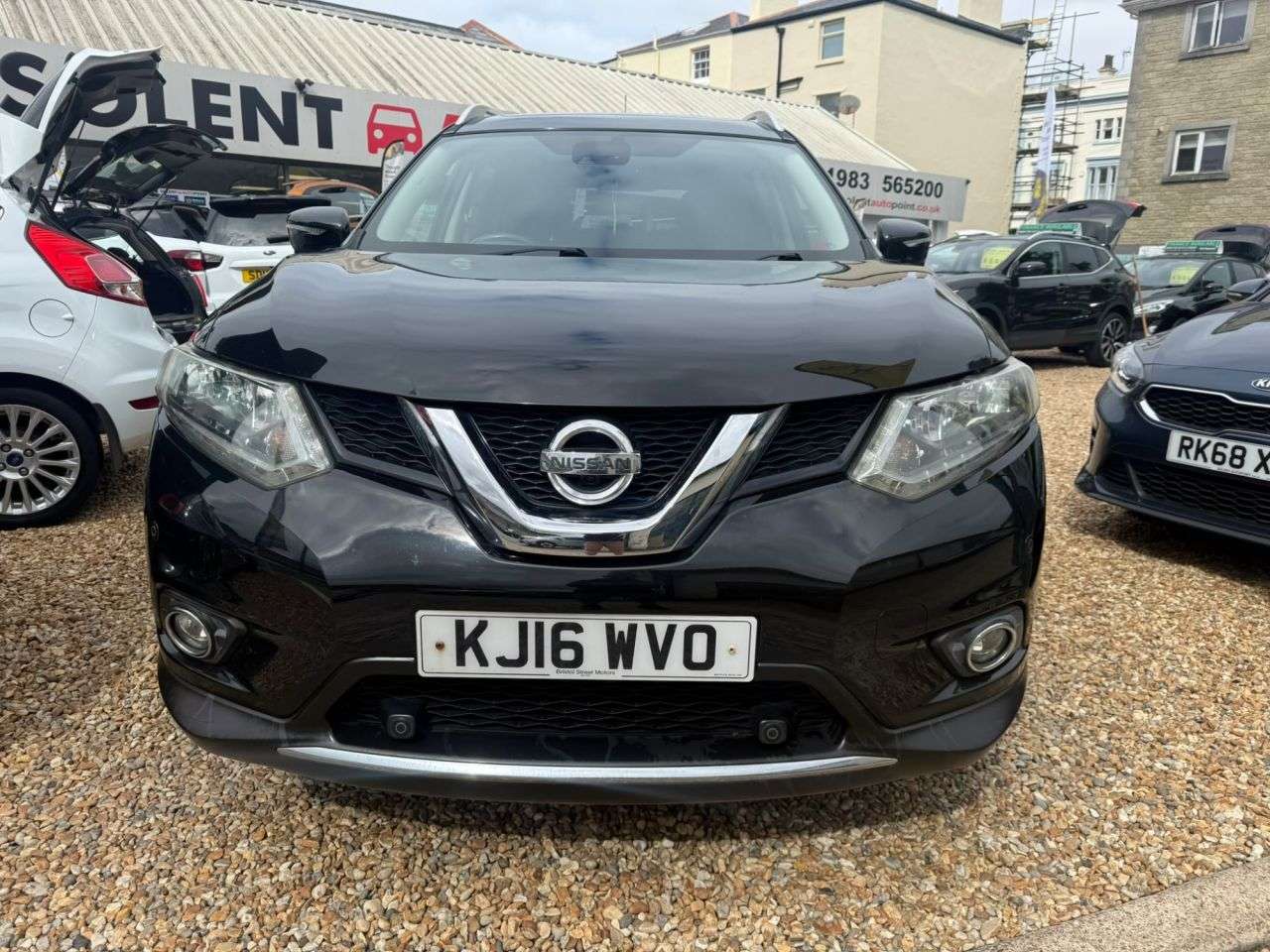 A 2016 NISSAN X-TRAIL 1.6 dCi n-tec SUV 5dr Diesel Manual 4WD Euro 6 (s/s) (130 ps) A 2016 NISSAN X-TRAIL 1.6 dCi n-tec SUV 5dr Diesel Manual 4WD Euro 6 (s/s) (130 ps)