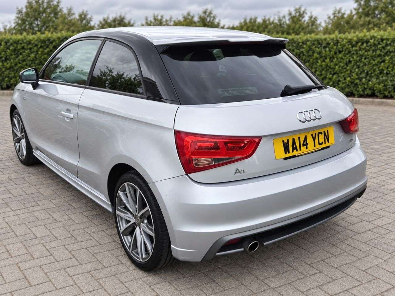 A 2014 AUDI A1 1.6 TDI S line Style Edition Hatchback 3dr Diesel Manual Euro 5 (s/s) (105 A 2014 AUDI A1 1.6 TDI S line Style Edition Hatchback 3dr Diesel Manual Euro 5 (s/s) (105