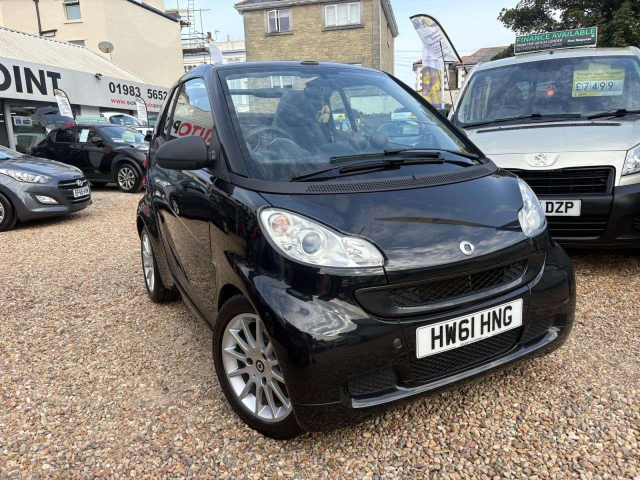 A 2011 SMART FORTWO 0.8 CDI Passion Cabriolet 2dr Diesel SoftTouch Euro 5 (54 bhp) A 2011 SMART FORTWO 0.8 CDI Passion Cabriolet 2dr Diesel SoftTouch Euro 5 (54 bhp)