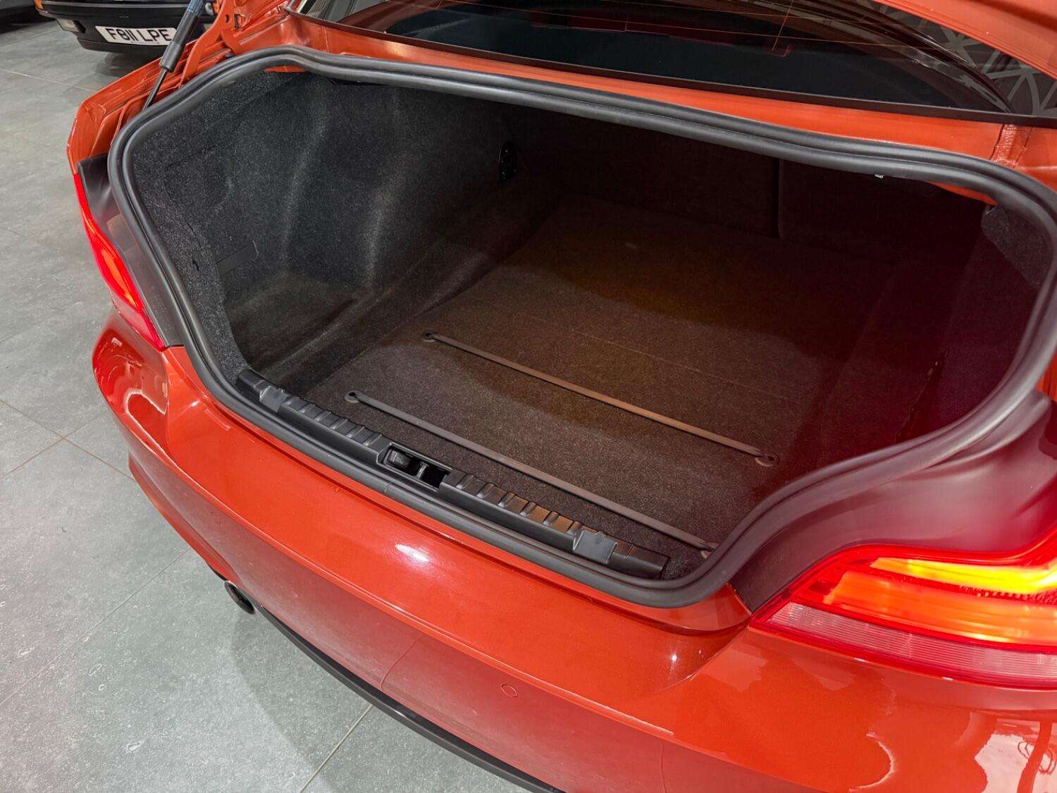 2011 BMW 1 SERIES 2011 BMW 1 SERIES