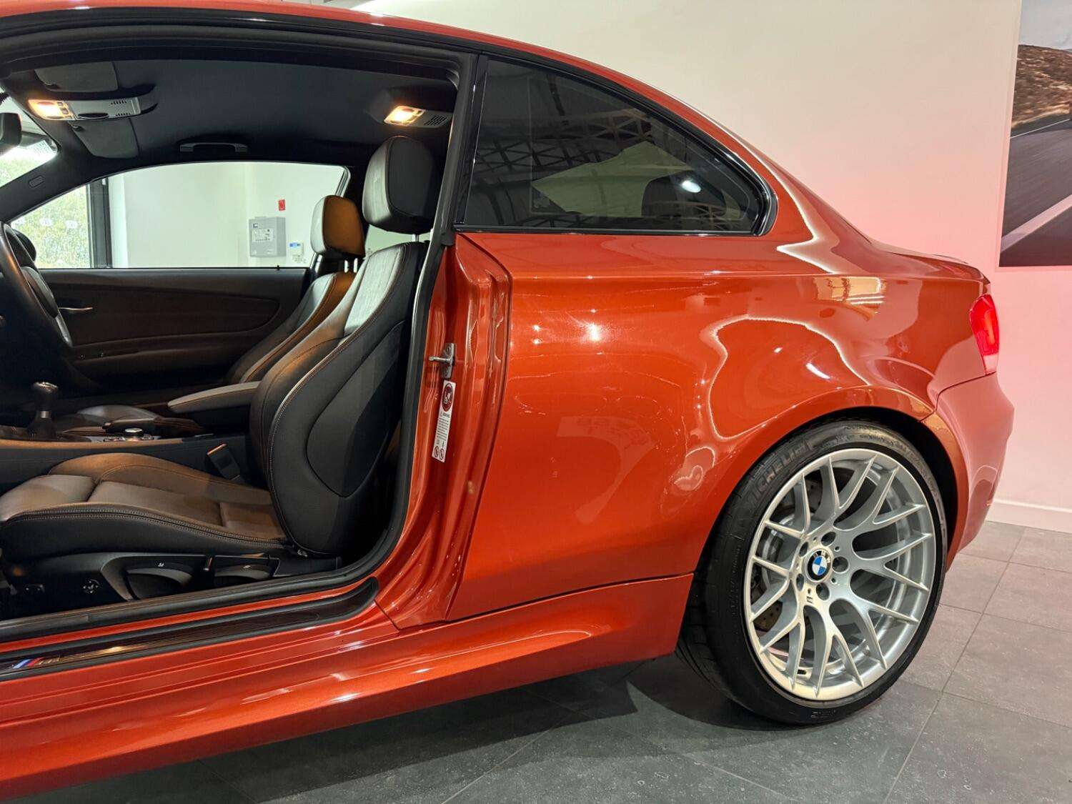 2011 BMW 1 SERIES 2011 BMW 1 SERIES