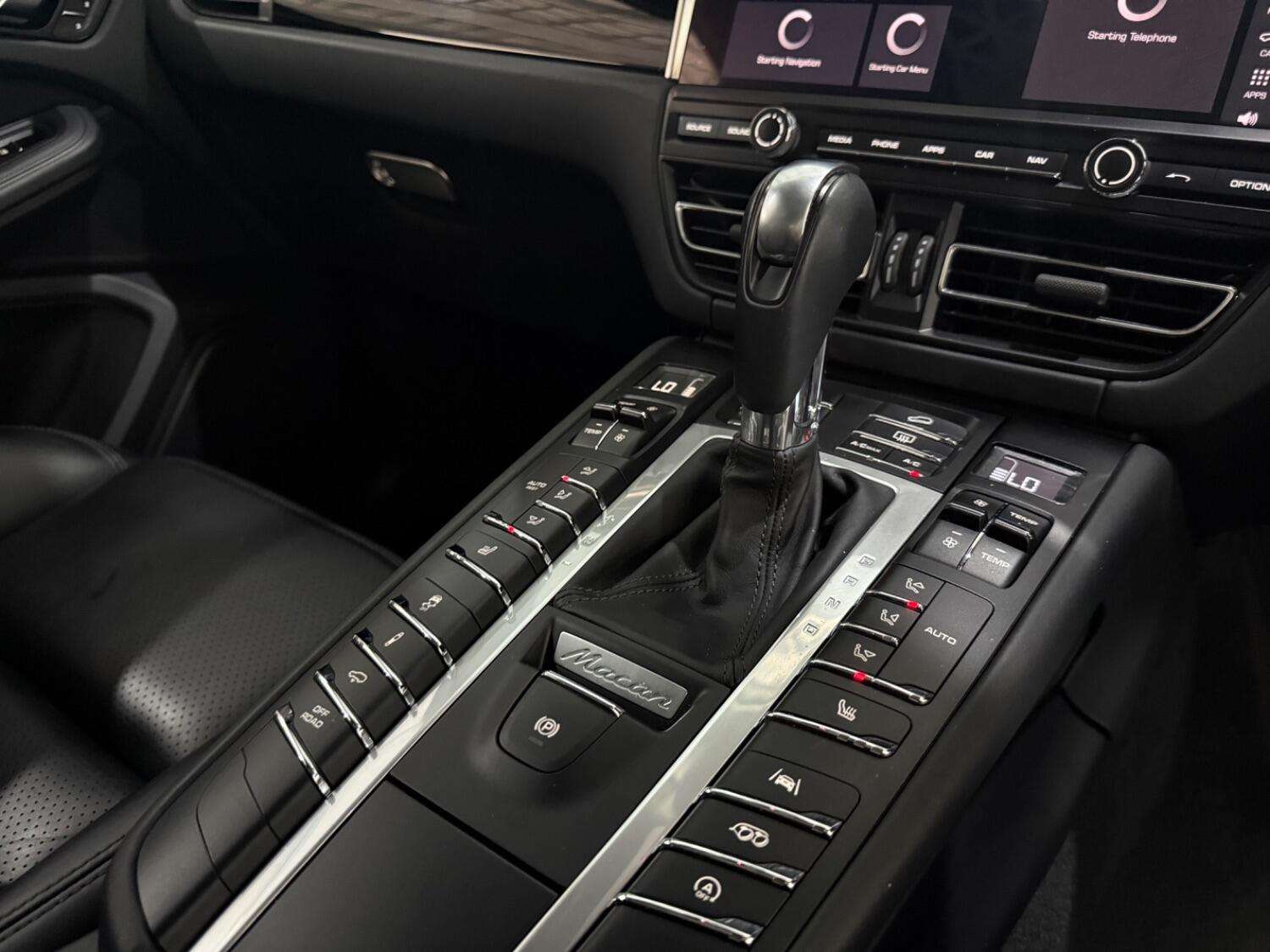 2021 PORSCHE MACAN 2021 PORSCHE MACAN