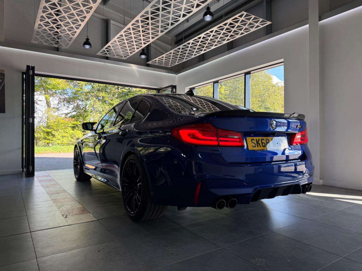 2018 BMW M5 2018 BMW M5