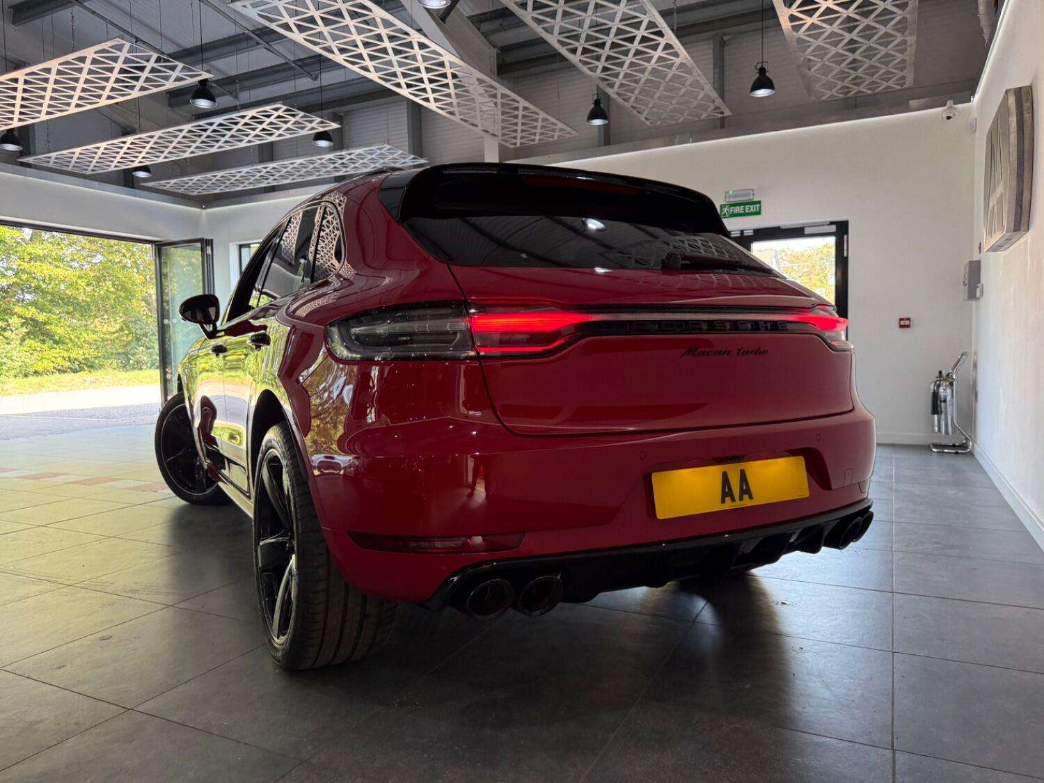 2021 PORSCHE MACAN 2021 PORSCHE MACAN