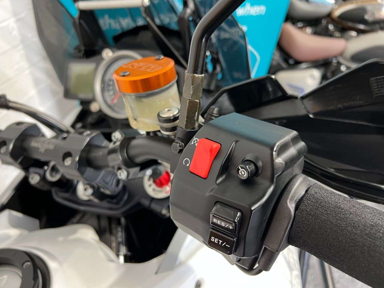 2015 KTM SUPER ADVENTURE 2015 KTM SUPER ADVENTURE