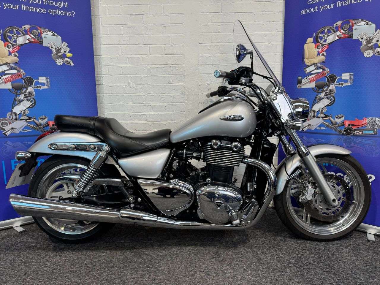 2009 TRIUMPH THUNDERBIRD 1600 2009 TRIUMPH THUNDERBIRD 1600