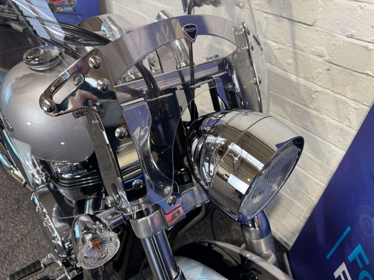 2009 TRIUMPH THUNDERBIRD 1600 2009 TRIUMPH THUNDERBIRD 1600