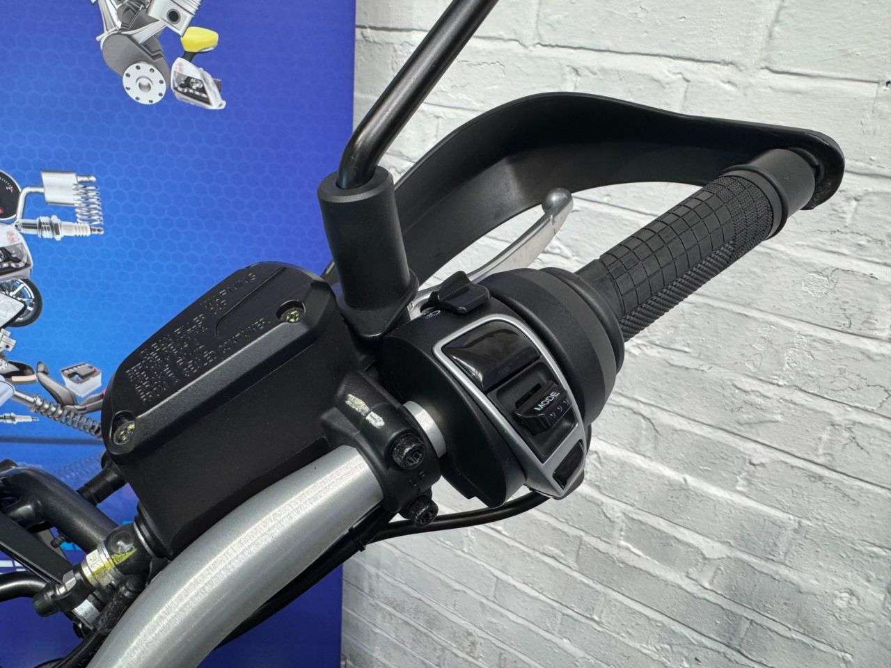 2022 MOTO GUZZI V85 2022 MOTO GUZZI V85