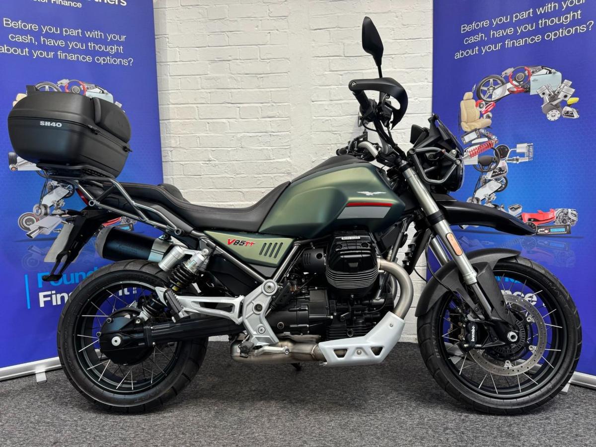 Check out this Moto Guzzi V85 2022 Petrol Manual