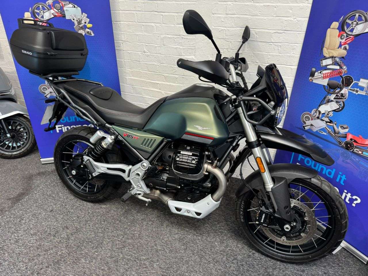 2022 MOTO GUZZI V85 2022 MOTO GUZZI V85