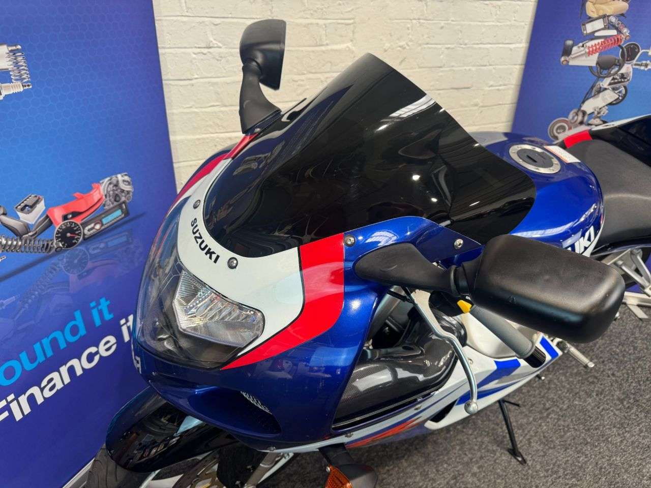 2000 SUZUKI GSX-R750 2000 SUZUKI GSX-R750