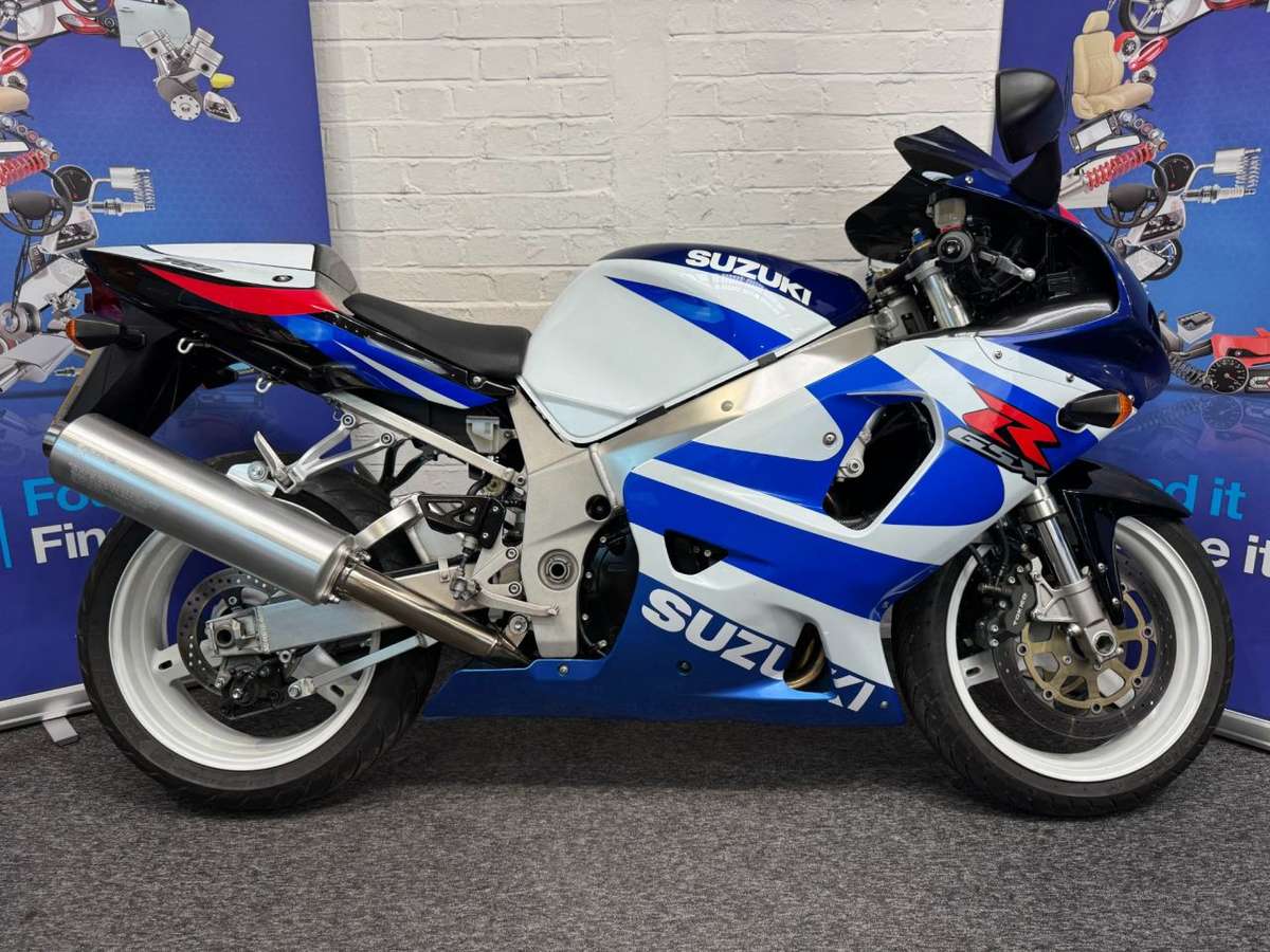 Check out this Suzuki Gsx-r750 2000 Petrol Manual