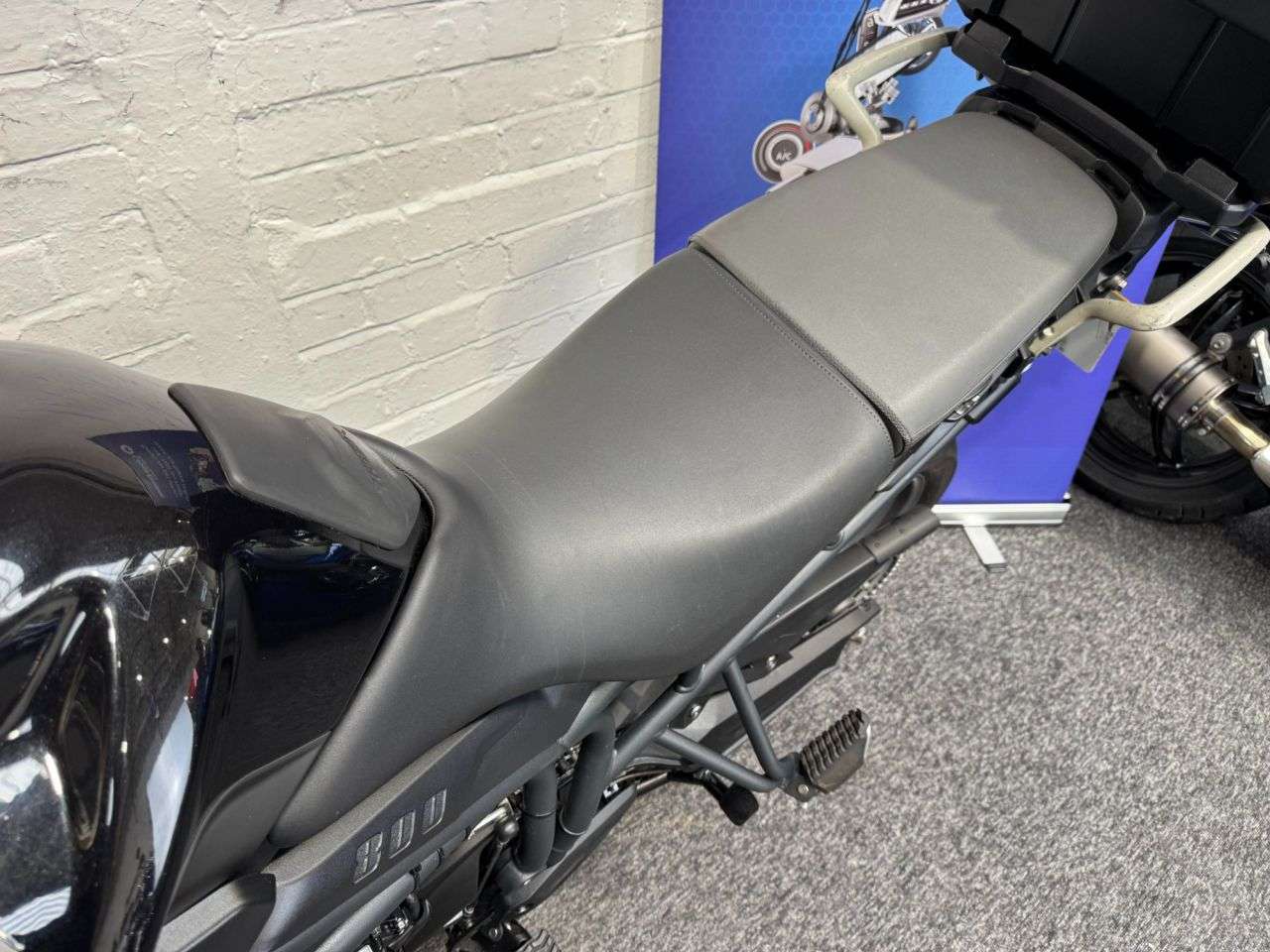 2013 TRIUMPH TIGER 800 2013 TRIUMPH TIGER 800