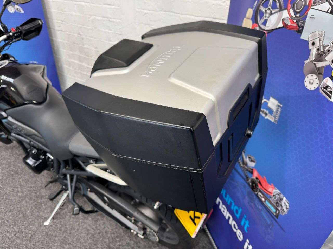 2013 TRIUMPH TIGER 800 2013 TRIUMPH TIGER 800