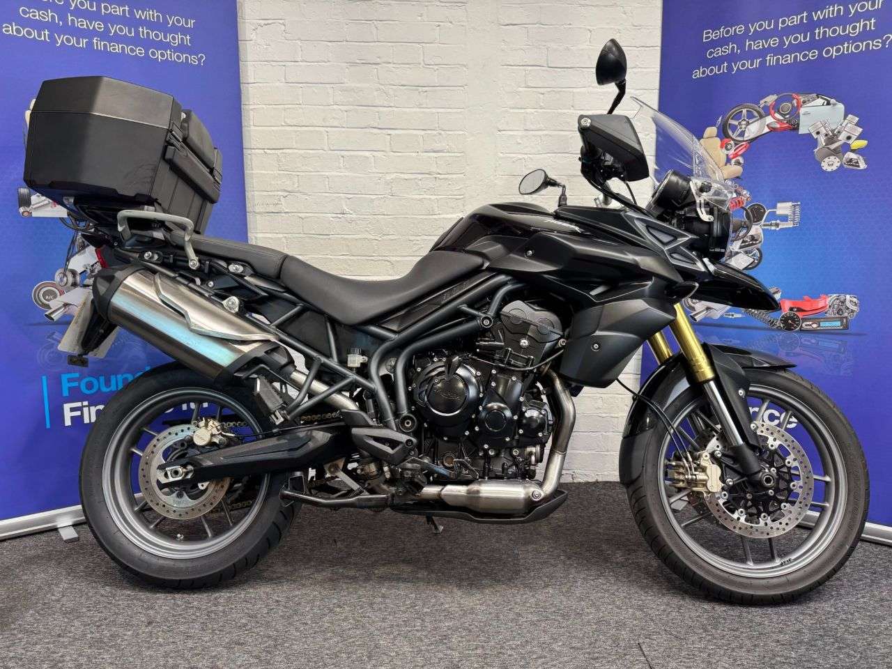 2013 TRIUMPH TIGER 800 2013 TRIUMPH TIGER 800