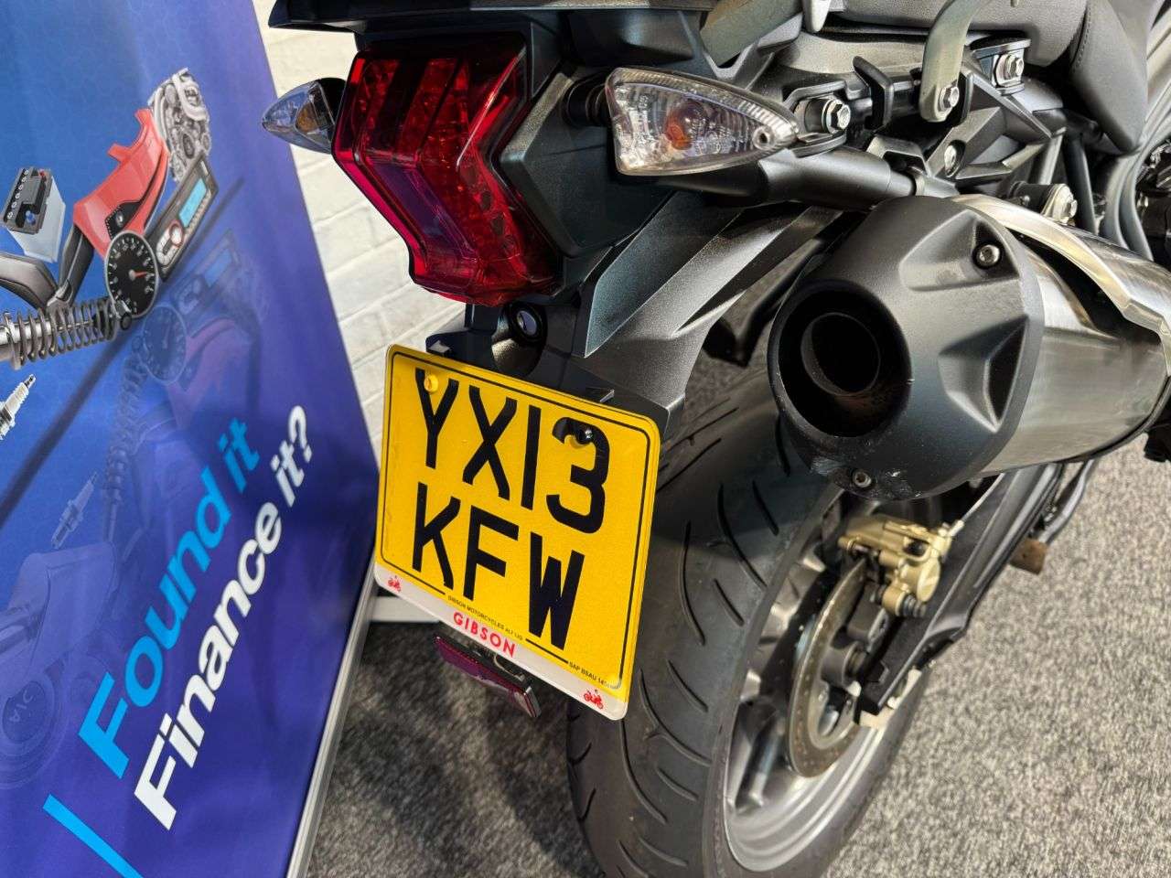 2013 TRIUMPH TIGER 800 2013 TRIUMPH TIGER 800