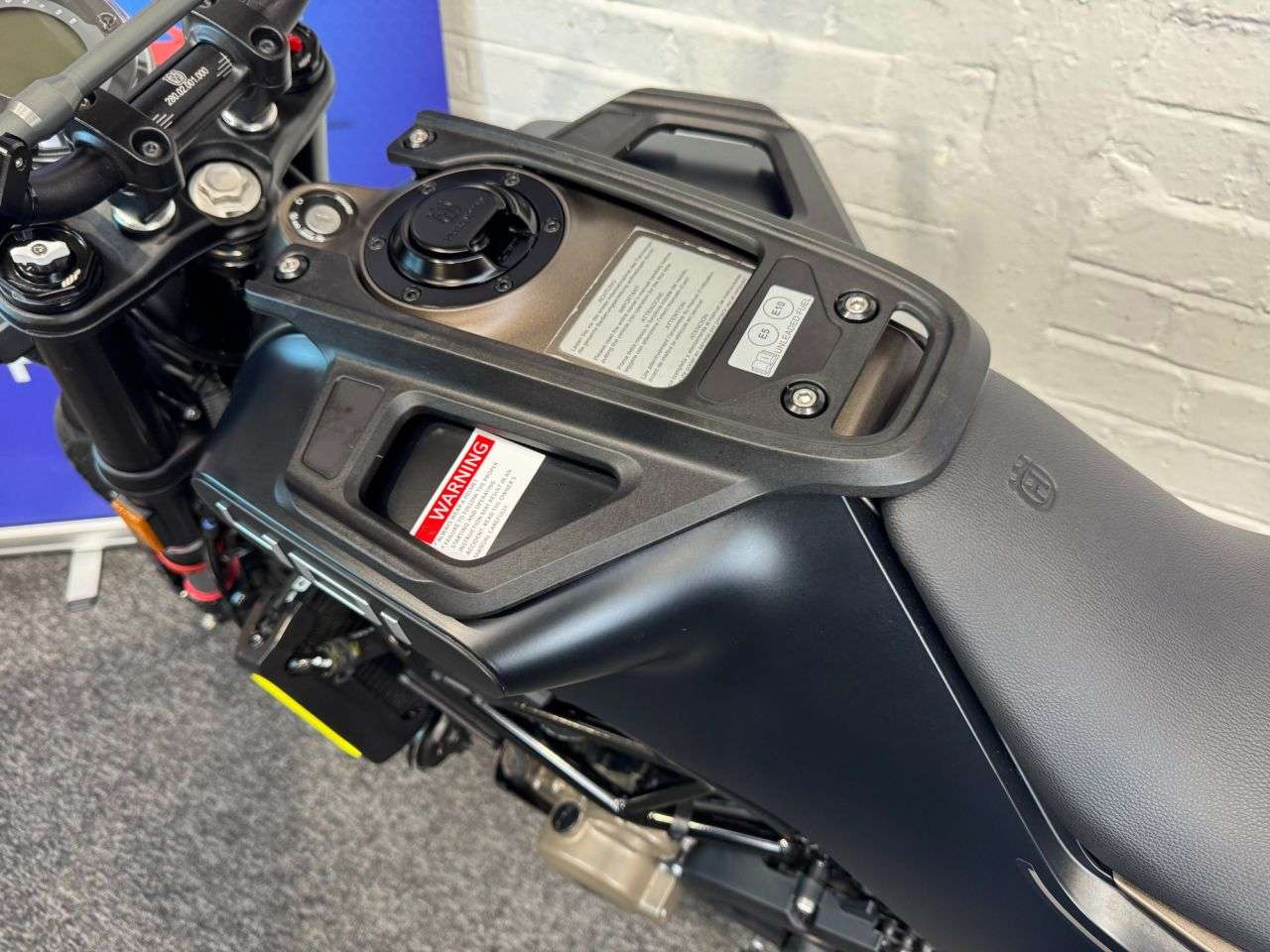 2023 HUSQVARNA SVARTPILEN 401 2023 HUSQVARNA SVARTPILEN 401