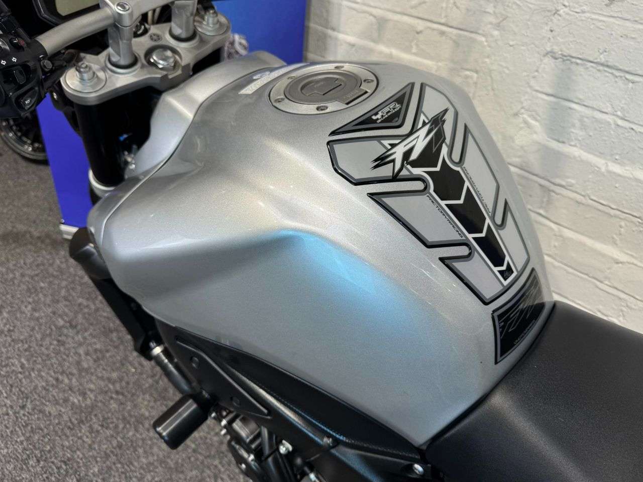 2008 YAMAHA FZ1 2008 YAMAHA FZ1