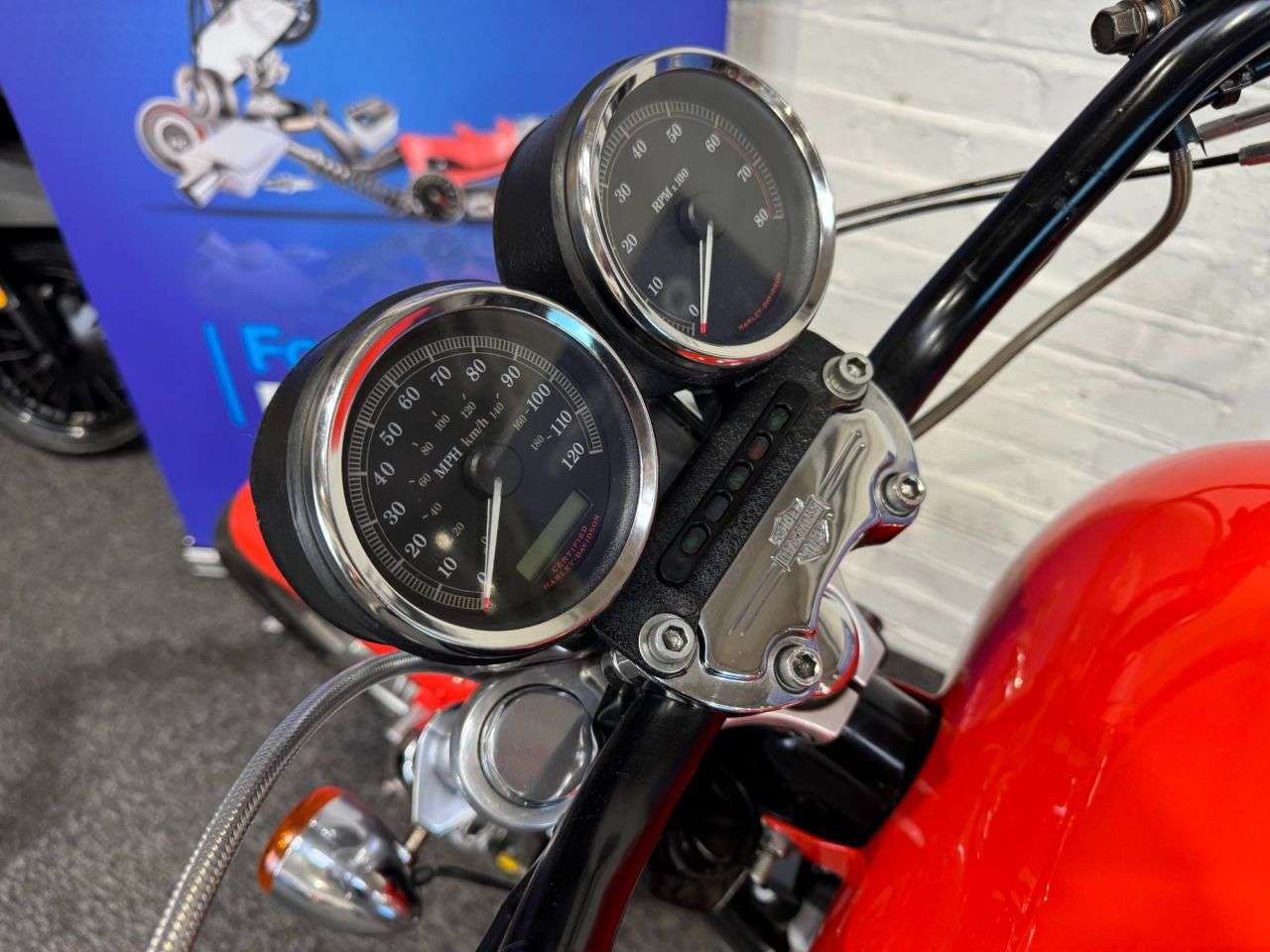 2004 HARLEY-DAVIDSON SPORTSTER 2004 HARLEY-DAVIDSON SPORTSTER