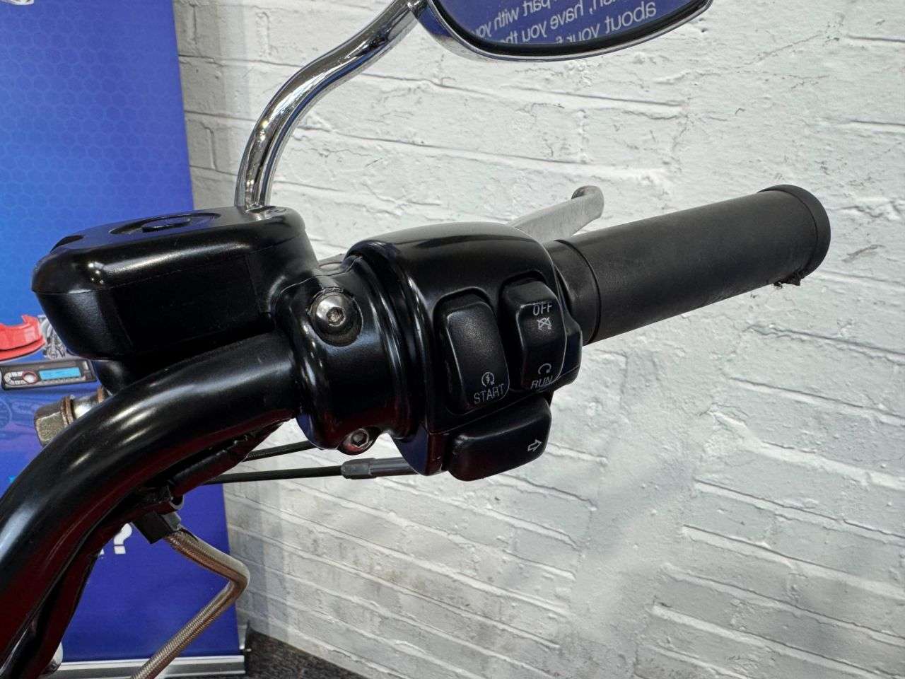 2004 HARLEY-DAVIDSON SPORTSTER 2004 HARLEY-DAVIDSON SPORTSTER