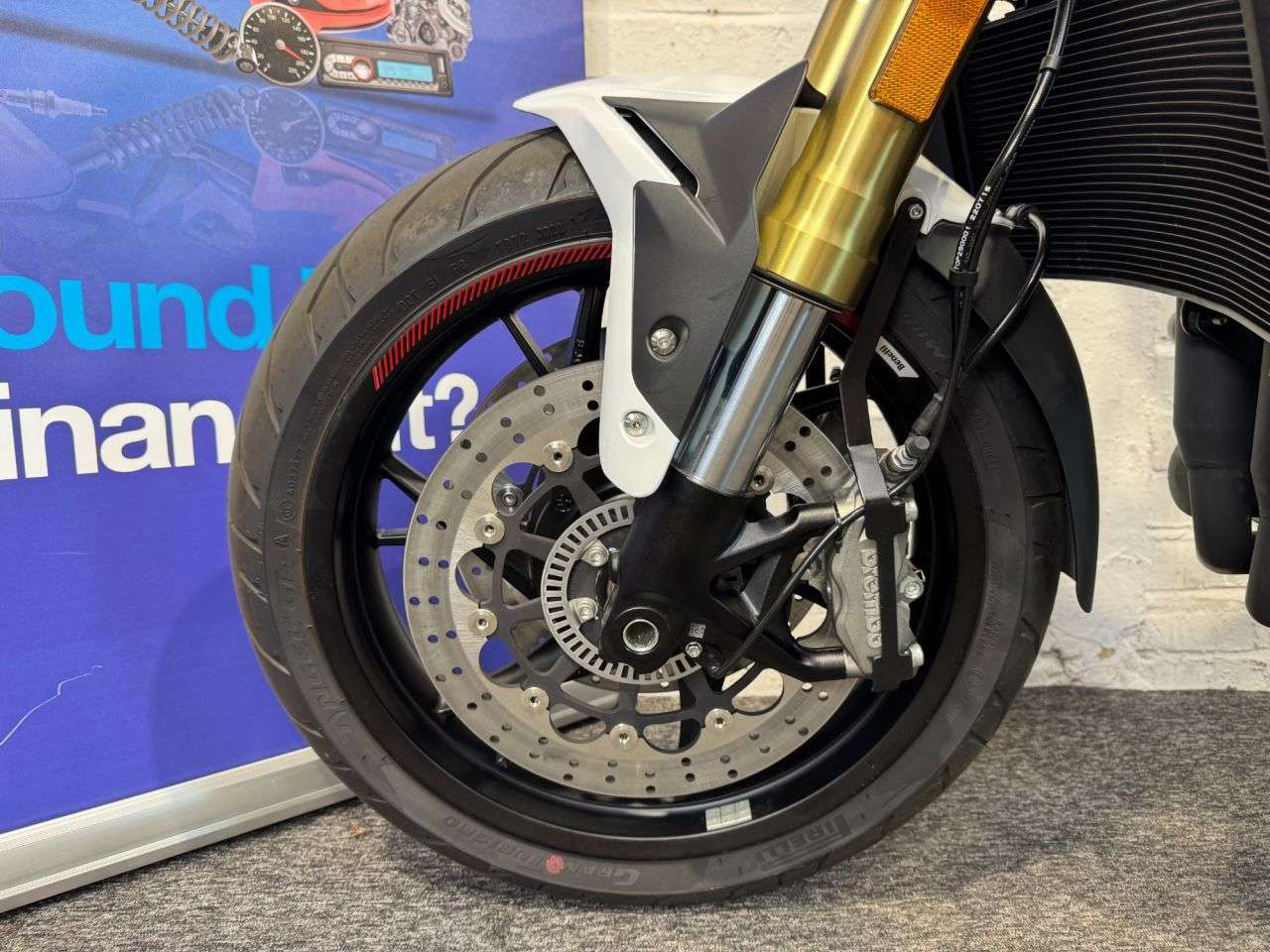 null BENELLI 752S null BENELLI 752S