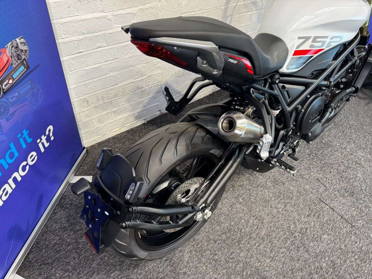null BENELLI 752S null BENELLI 752S