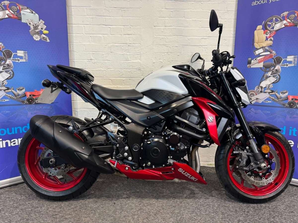 Check out this Suzuki Gsx-s750 2020 Petrol Manual