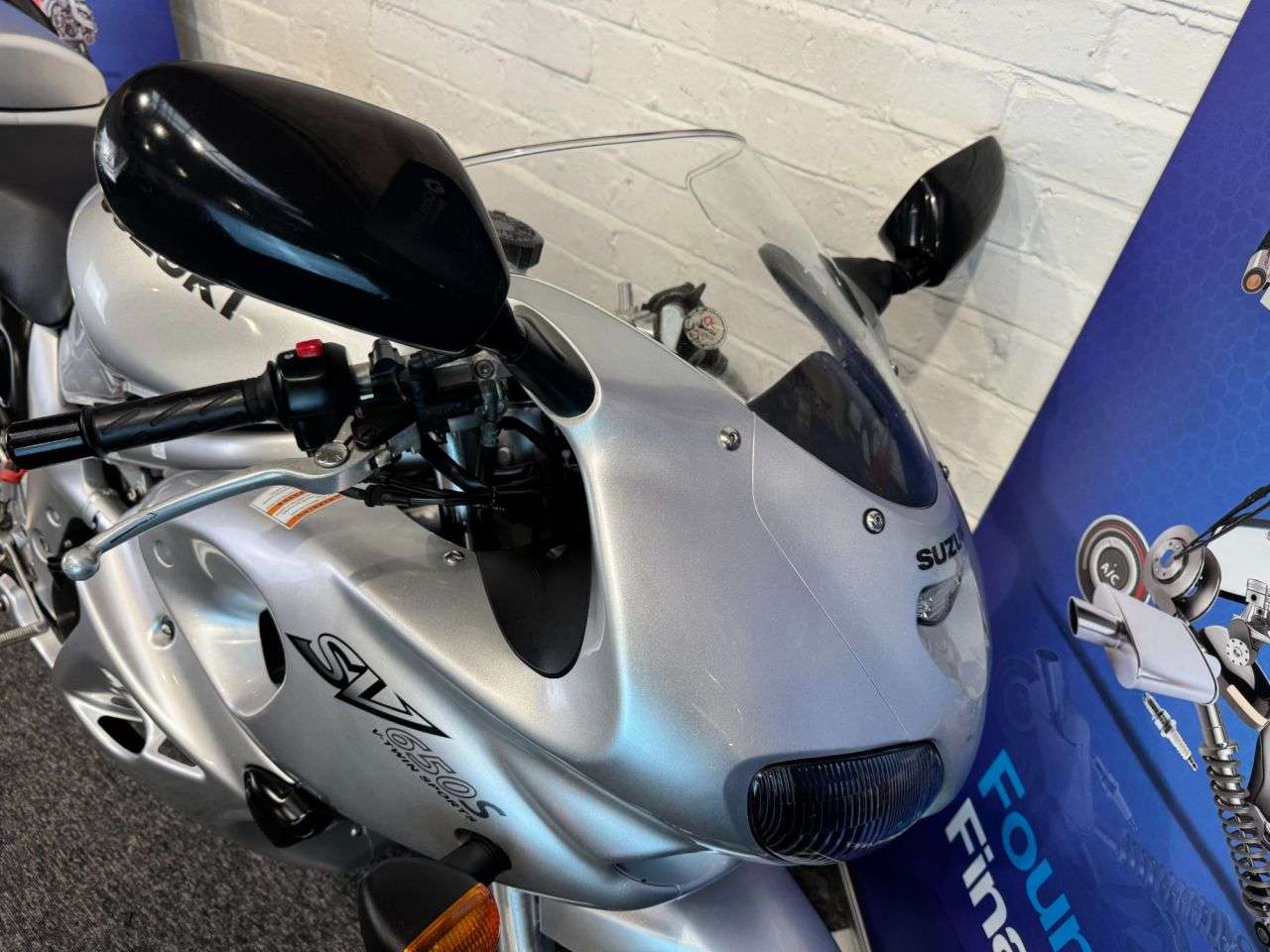 2002 SUZUKI SV650S 2002 SUZUKI SV650S