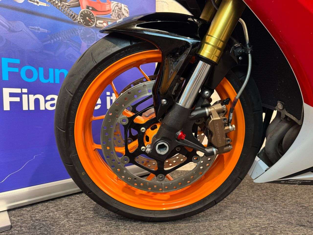 null HONDA CBR1000RR FIREBLADE null HONDA CBR1000RR FIREBLADE