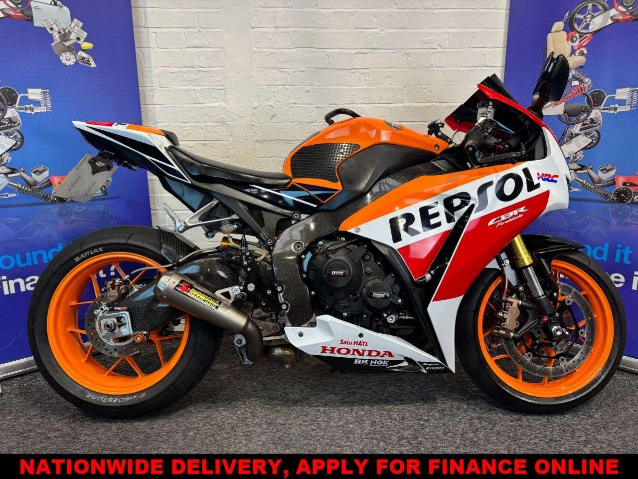 null HONDA CBR1000RR FIREBLADE null HONDA CBR1000RR FIREBLADE