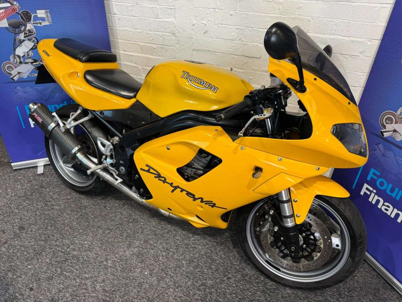 2007 TRIUMPH DAYTONA 955 2007 TRIUMPH DAYTONA 955