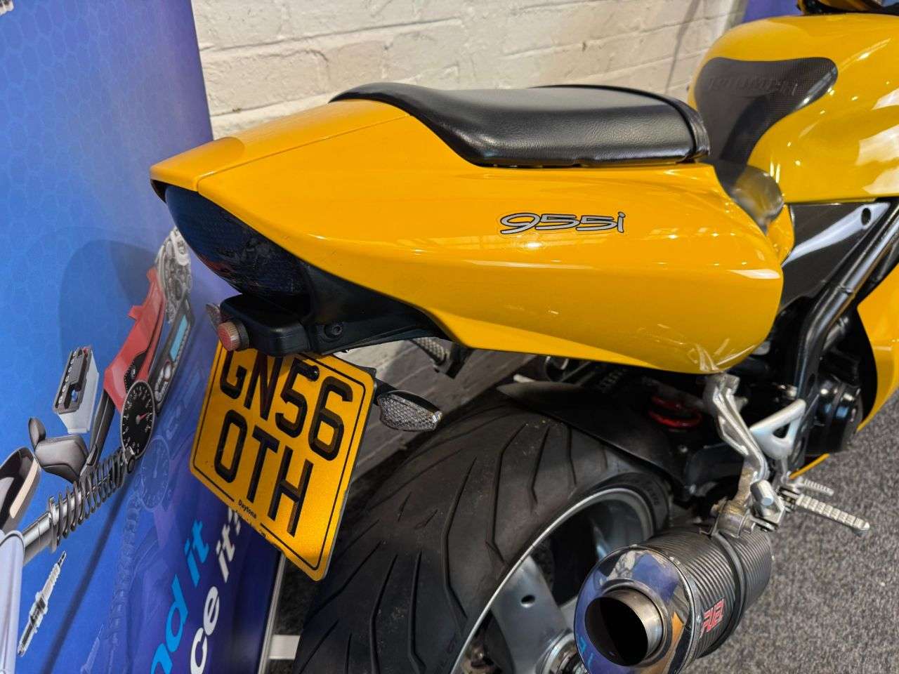 2007 TRIUMPH DAYTONA 955 2007 TRIUMPH DAYTONA 955