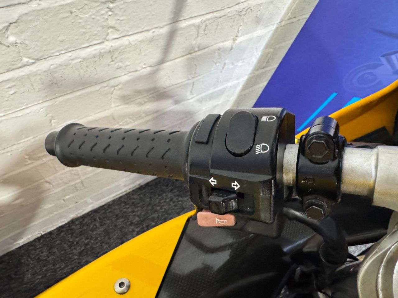 2007 TRIUMPH DAYTONA 955 2007 TRIUMPH DAYTONA 955