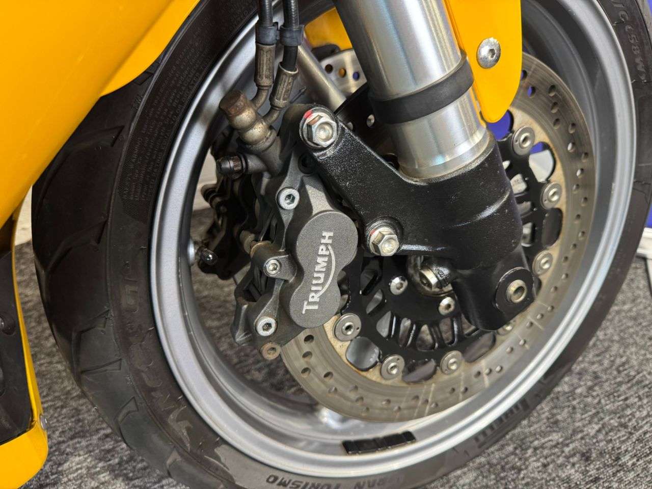 2007 TRIUMPH DAYTONA 955 2007 TRIUMPH DAYTONA 955