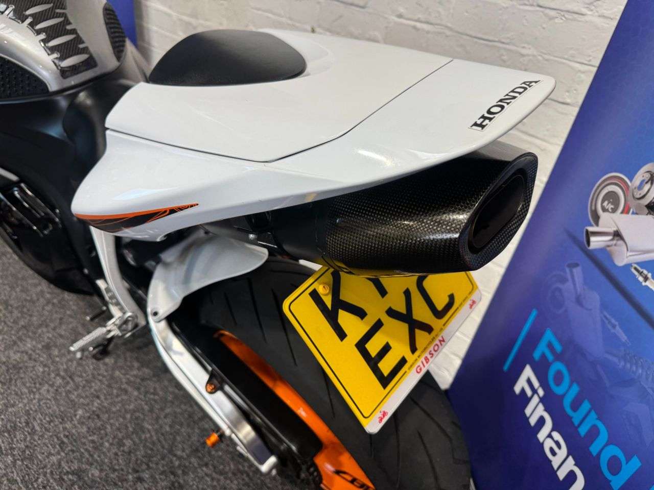 2011 HONDA CBR600RR 2011 HONDA CBR600RR