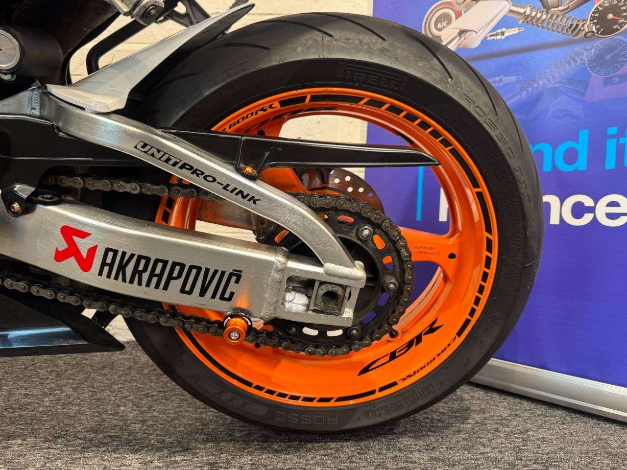 2011 HONDA CBR600RR 2011 HONDA CBR600RR