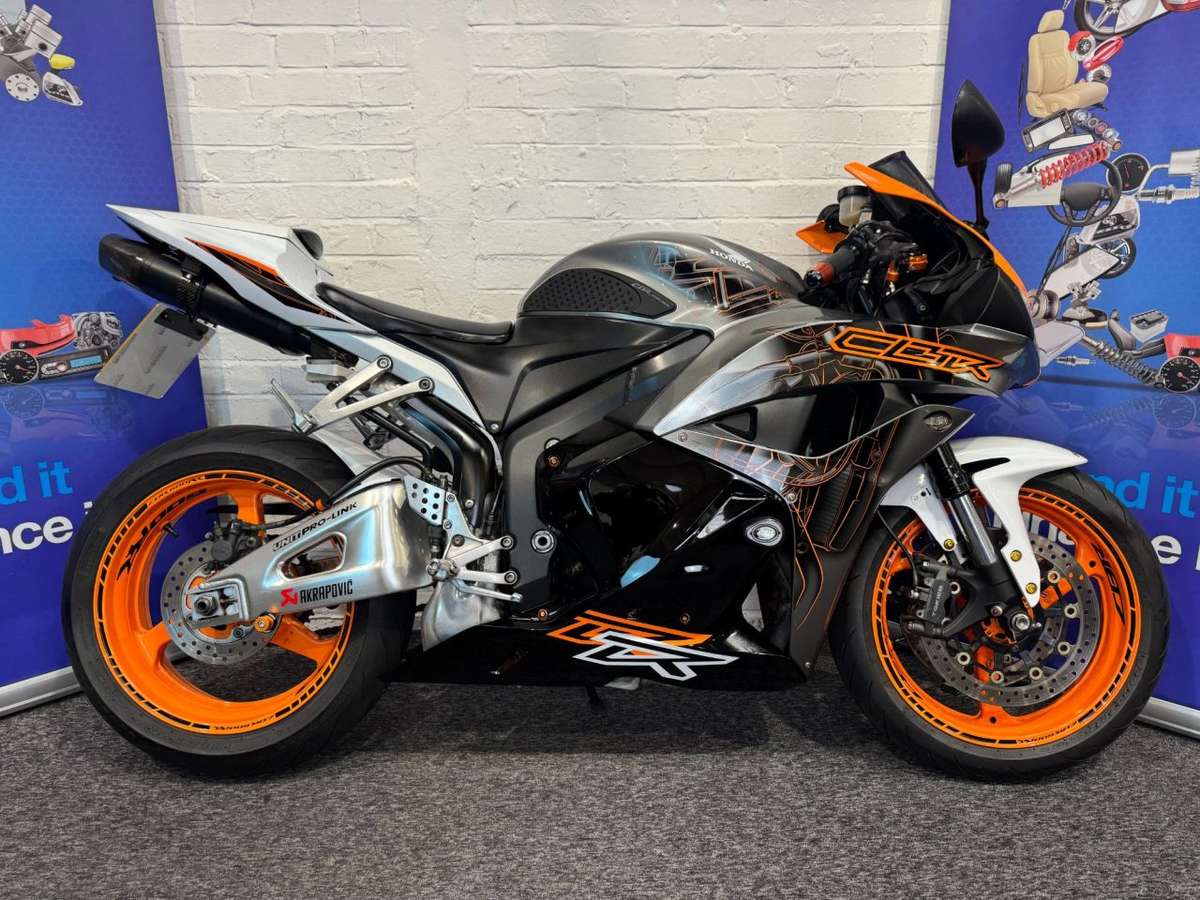 Check out this Honda Cbr600rr 2011 Petrol Manual