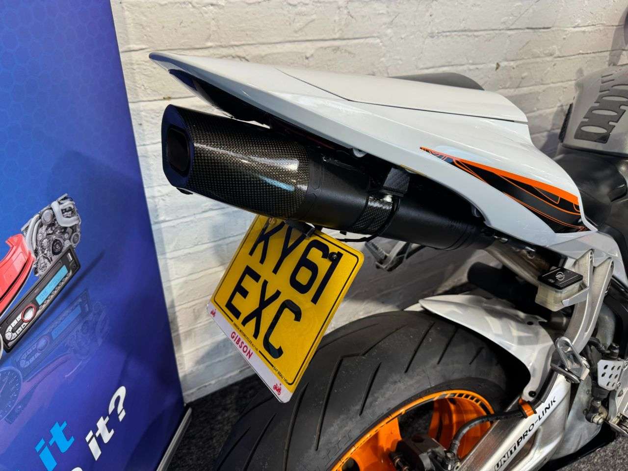 2011 HONDA CBR600RR 2011 HONDA CBR600RR