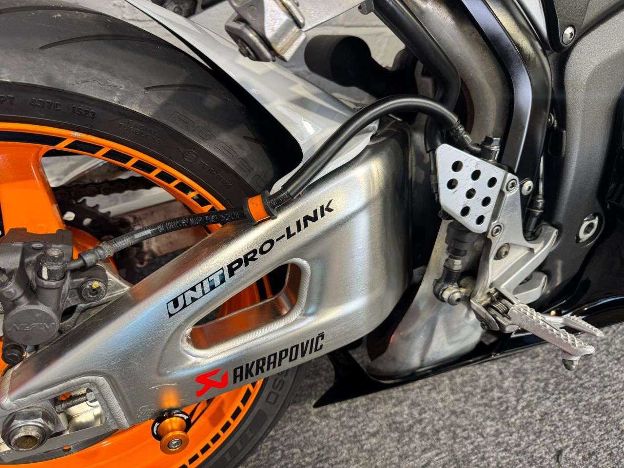 2011 HONDA CBR600RR 2011 HONDA CBR600RR