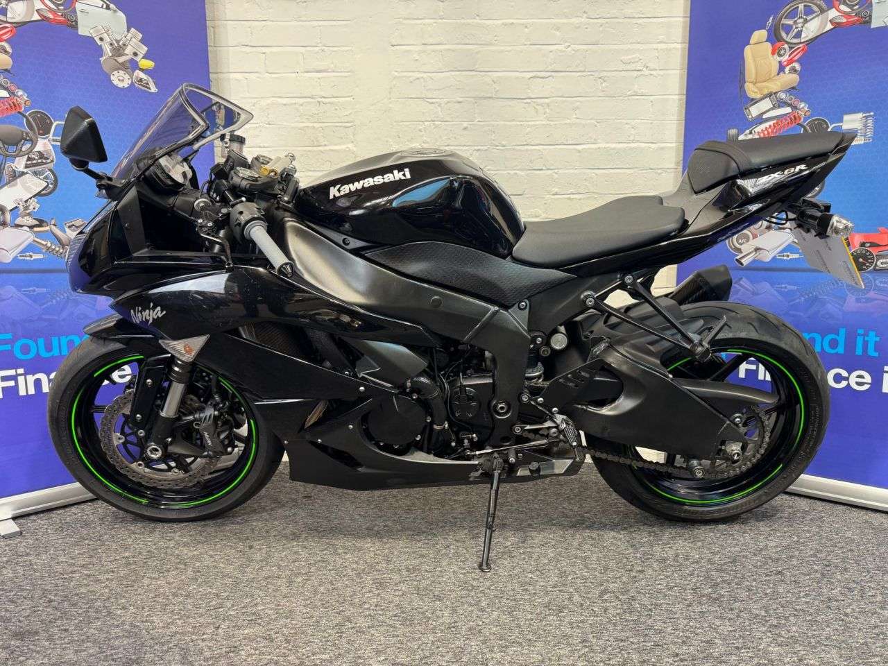 2012 KAWASAKI NINJA ZX-6R 2012 KAWASAKI NINJA ZX-6R