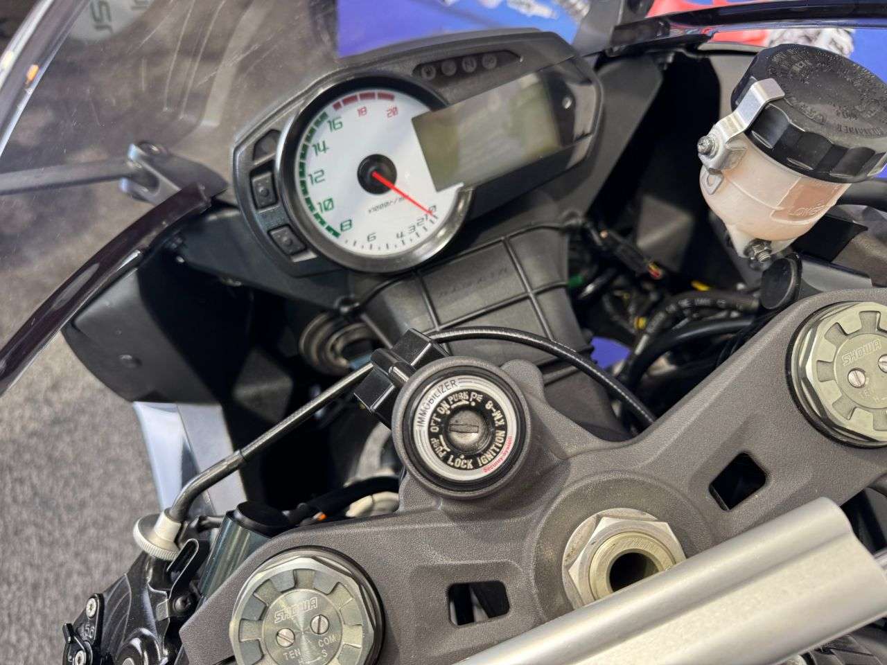 2012 KAWASAKI NINJA ZX-6R 2012 KAWASAKI NINJA ZX-6R