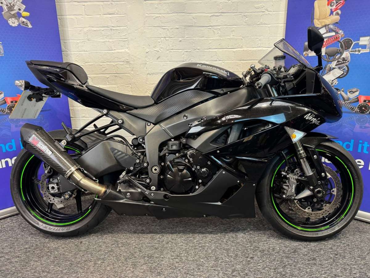 Check out this Kawasaki Ninja Zx-6r 2012 Petrol Manual