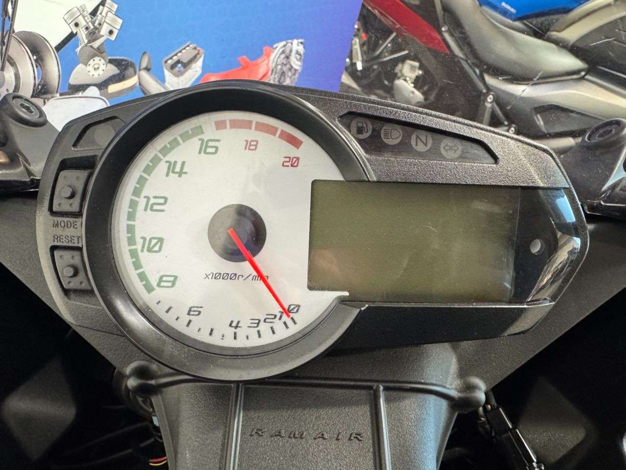 2012 KAWASAKI NINJA ZX-6R 2012 KAWASAKI NINJA ZX-6R