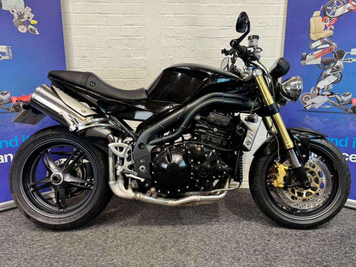 Check out this Triumph Speed Triple 1050 2005 Petrol Manual