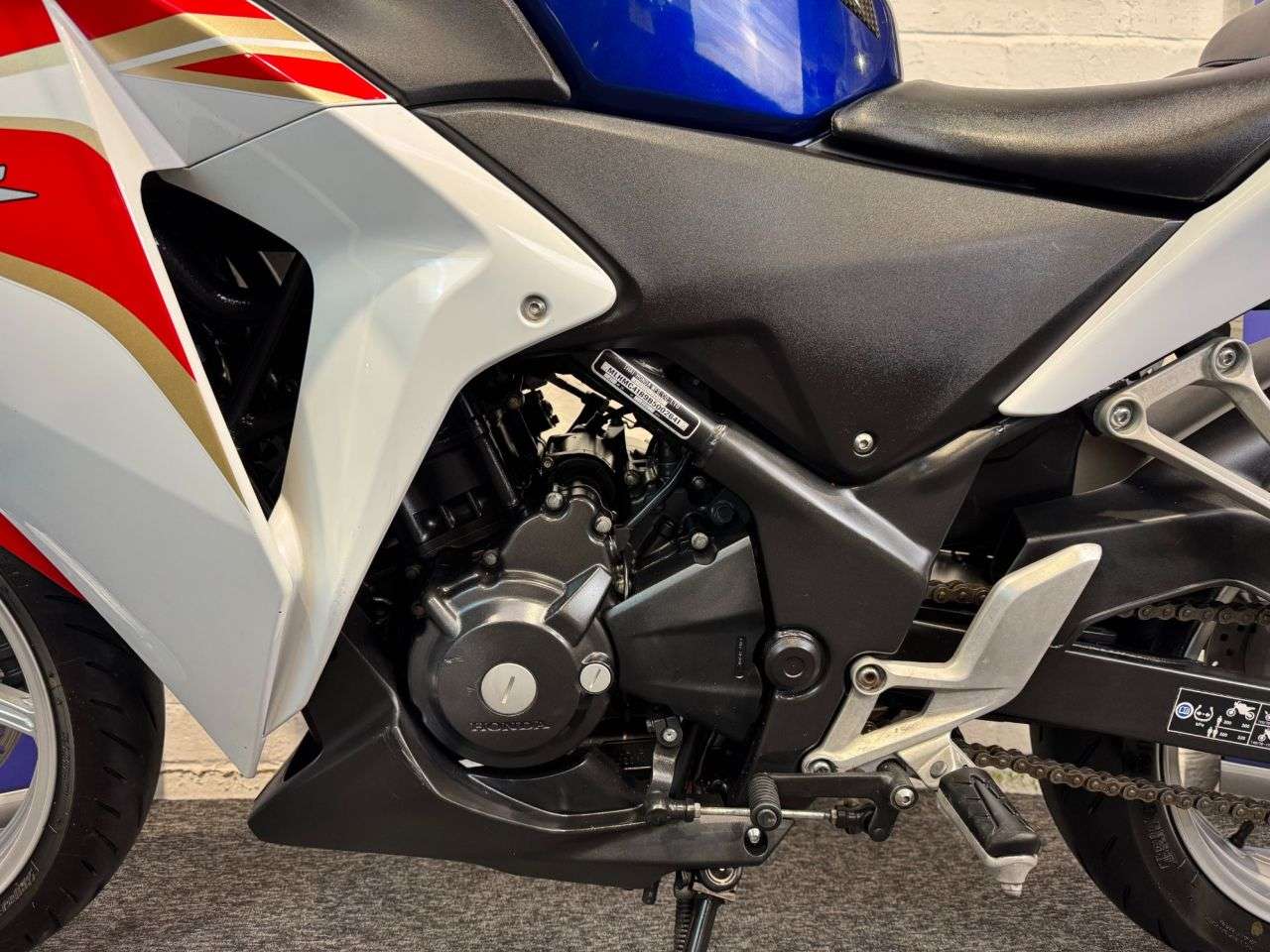 2015 HONDA CBR250R 2015 HONDA CBR250R